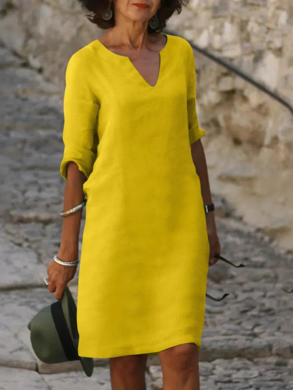 ModeChic.ca™ Élégance en V